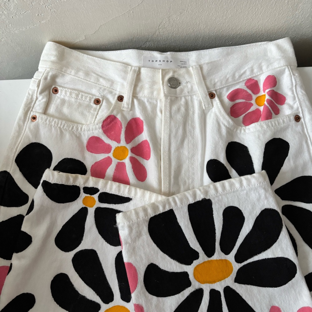 Topshop White Jeans with Painted Pink and Black Floral - Picture 8 of 9